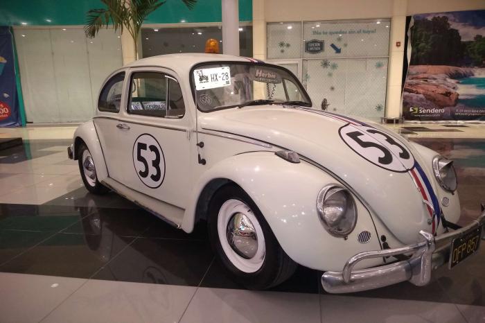 CLUBES SE UNEN PARA EXHIBIR AUTOS