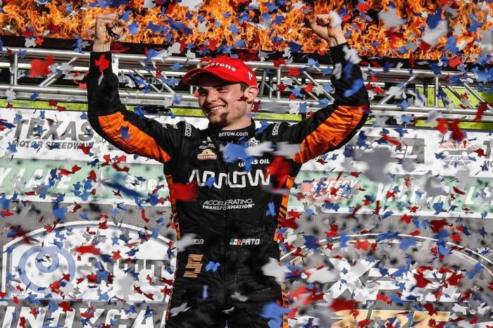 ¡PATO GANA EN INDY CAR!