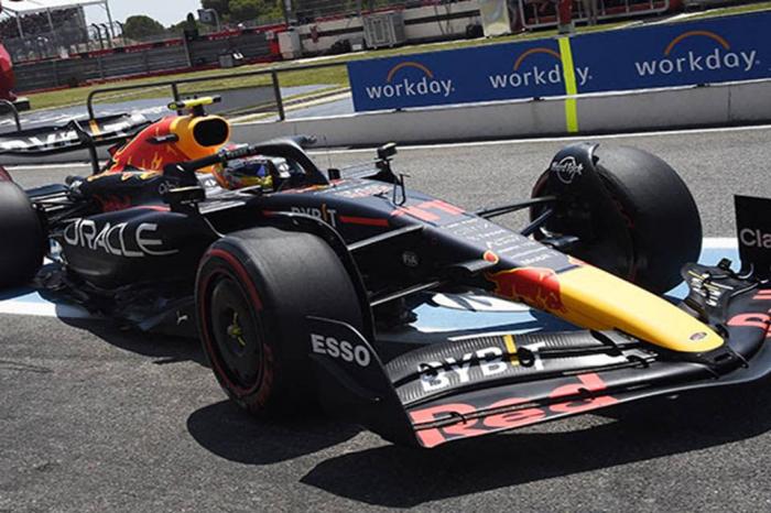 CHECO SALE EN TERCERO