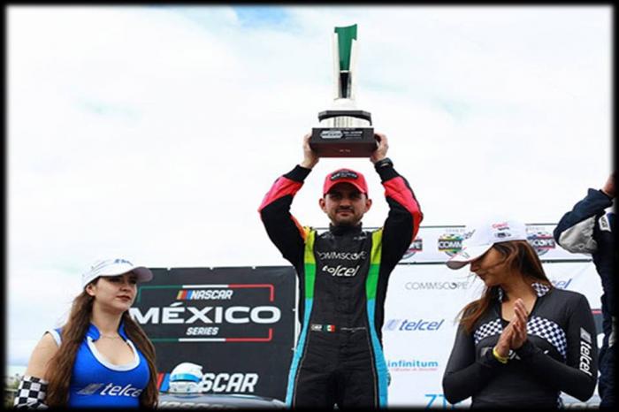 ABRAHAM SUBE AL PODIO; TÍTULO EN EL AIRE