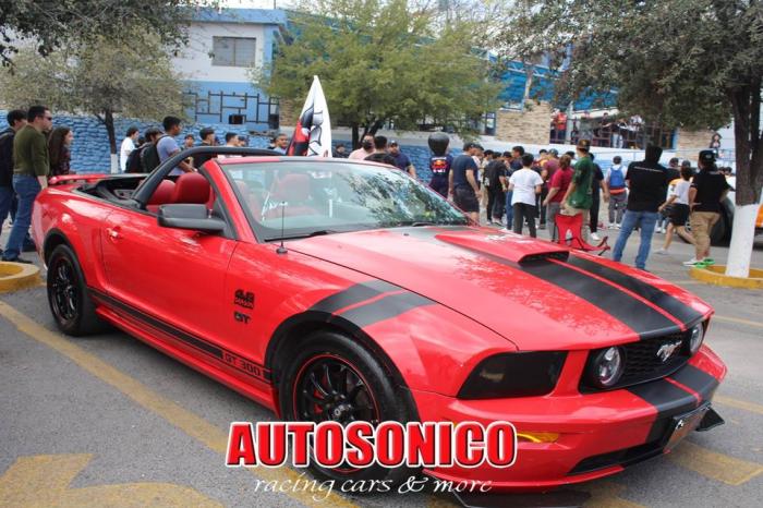 REALIZAN CON ÉXITO CAR SHOW PREPA 2