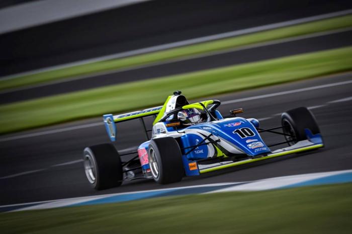 GARCIARCE ENFRENTA  ÓVALO EN INDIANÁPOLIS