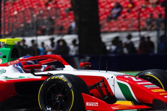 NOEL LEÓN BUSCA  BRILLAR EN MÓNACO