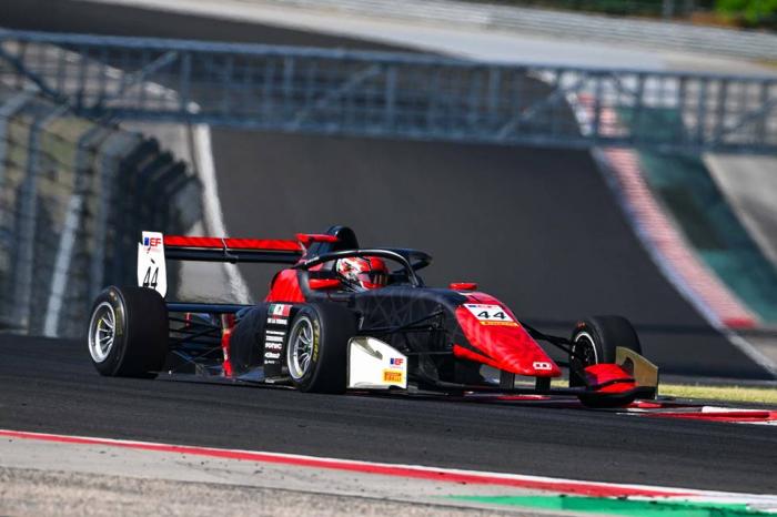 DE LA TORRE SIGUE SUMANDO PUNTOS