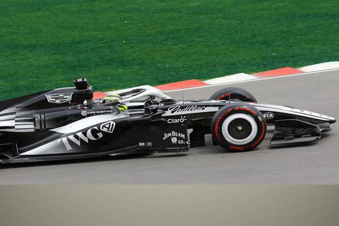 CHECO PÉREZ ABANDONA POR FALLA EN SUSPENSIÓ
